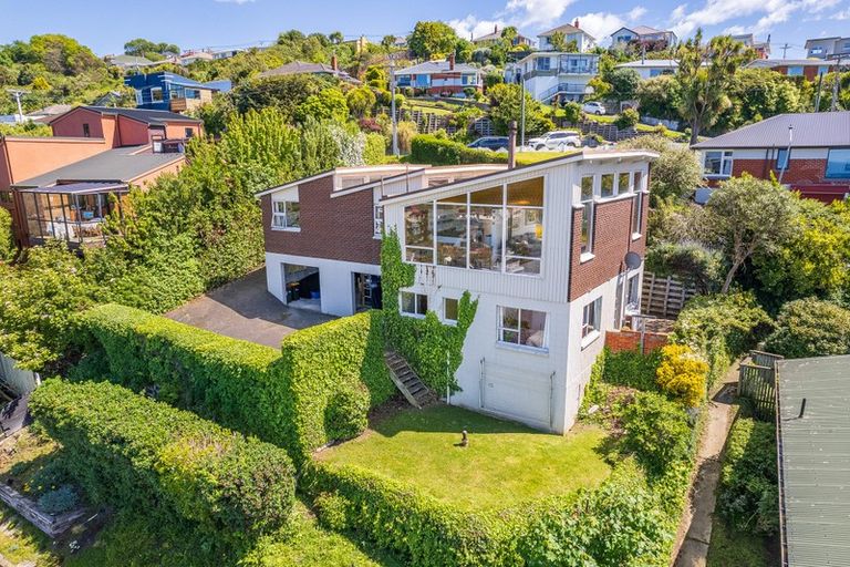 Photo of property in 4 Winston Place, Kew, Dunedin, 9012