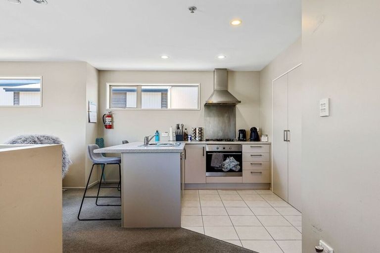 Photo of property in 8/9 Cameron Street, Sydenham, Christchurch, 8023