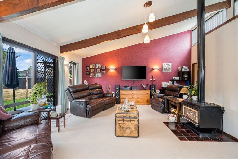 Photo of property in 243 Fairway Drive, Te Kamo, Whangarei, 0112