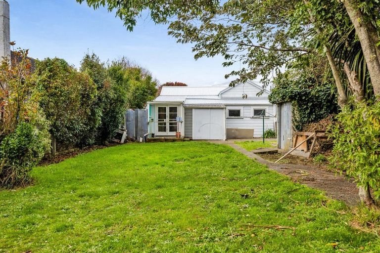 Photo of property in 51a Union Street, Hawera, 4610