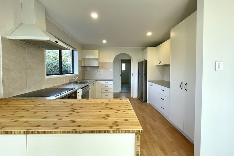 Photo of property in 1/4 Rakino Avenue, Manly, Whangaparaoa, 0930