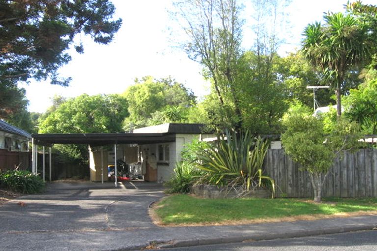 Photo of property in 2/16 Mountbatten Avenue, Hillcrest, Auckland, 0627