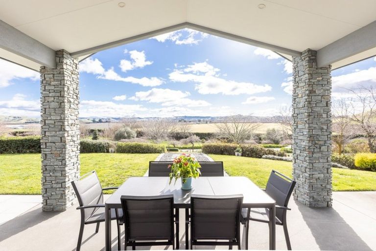 Photo of property in 672 Swamp Road, Puketapu, Napier, 4183