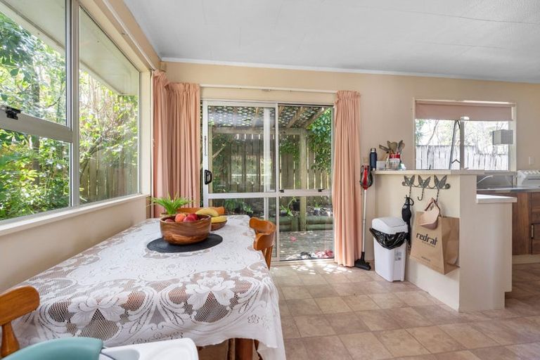 Photo of property in 8b Glover Place, Onerahi, Whangarei, 0110