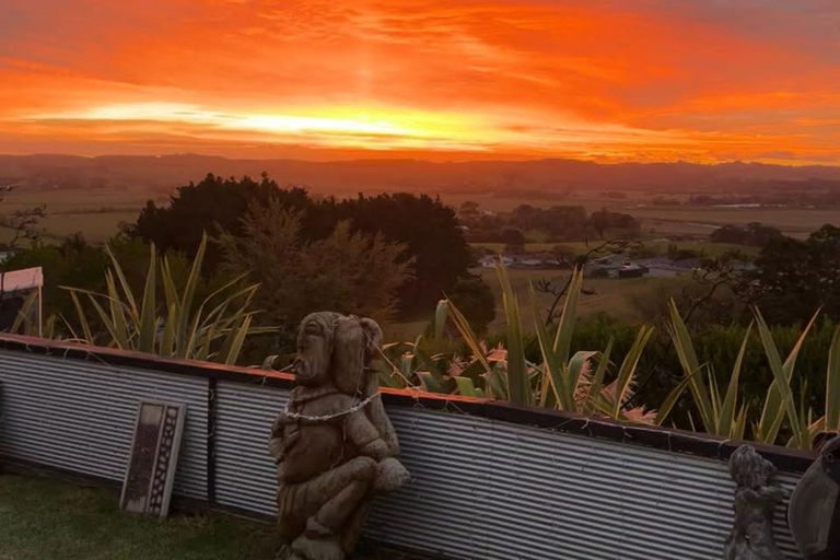 Photo of property in 80 Wishart Road, Helensville, 0875