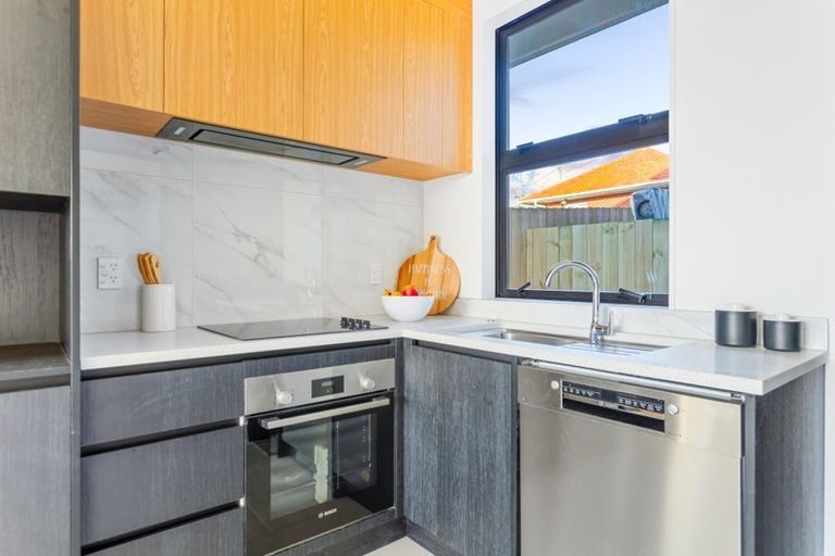 Photo of property in 12/28 Lavelle Road, Henderson, Auckland, 0612