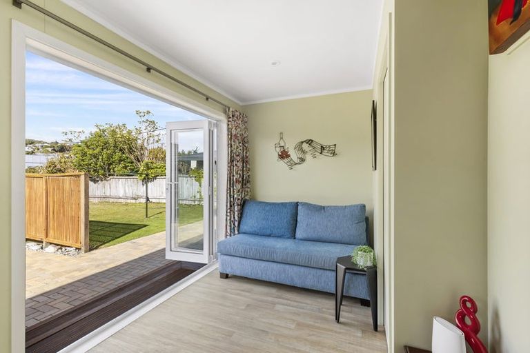 Photo of property in 78 Oxford Street, Tawa, Wellington, 5028