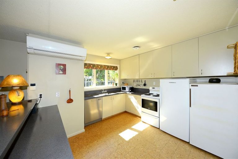 Photo of property in 22 Ambleside Drive, Burnside, Christchurch, 8053