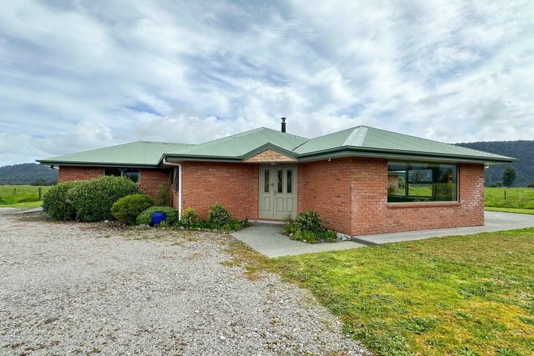 Photo of property in 224 Cook Flat Road, Fox Glacier, 7886