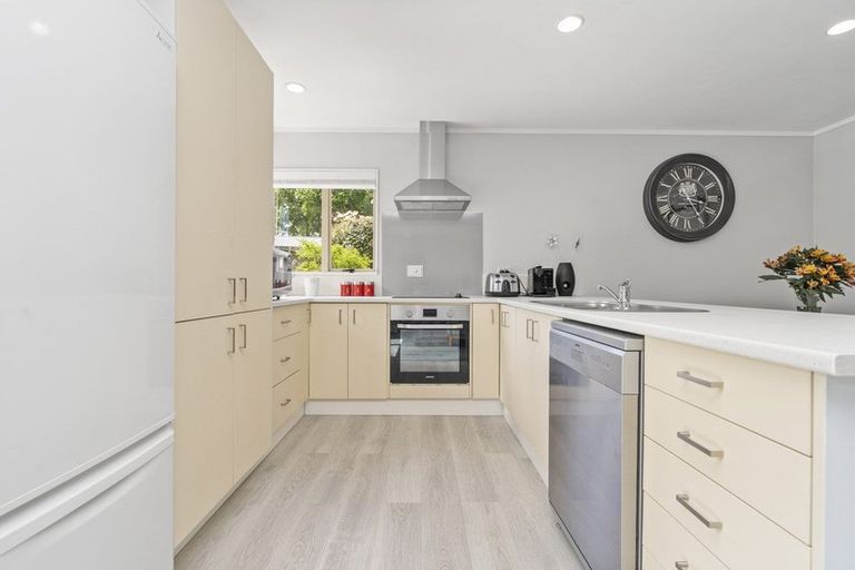 Photo of property in 57 Browning Street, Leamington, Cambridge, 3432