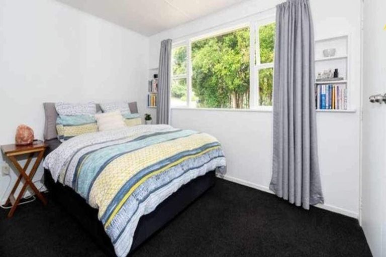 Photo of property in 18 Beverly Place, New Lynn, Auckland, 0600