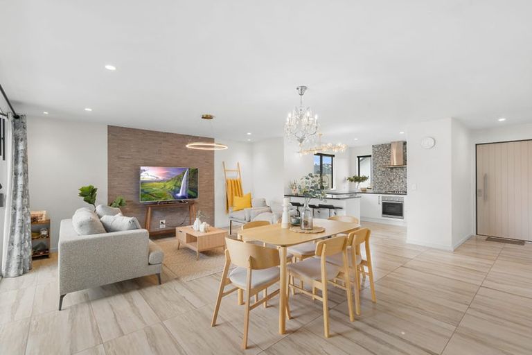 Photo of property in 6 Olearia Lane, Halswell, Christchurch, 8025