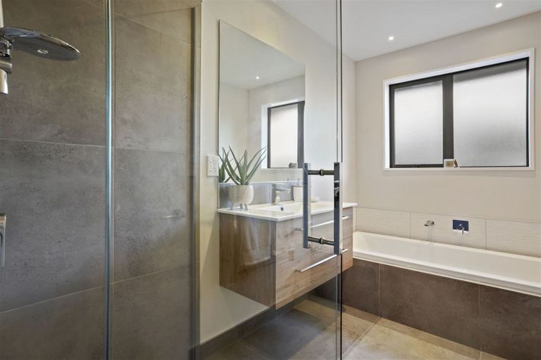 Photo of property in 10 Pierce Street, Marshland, Christchurch, 8083