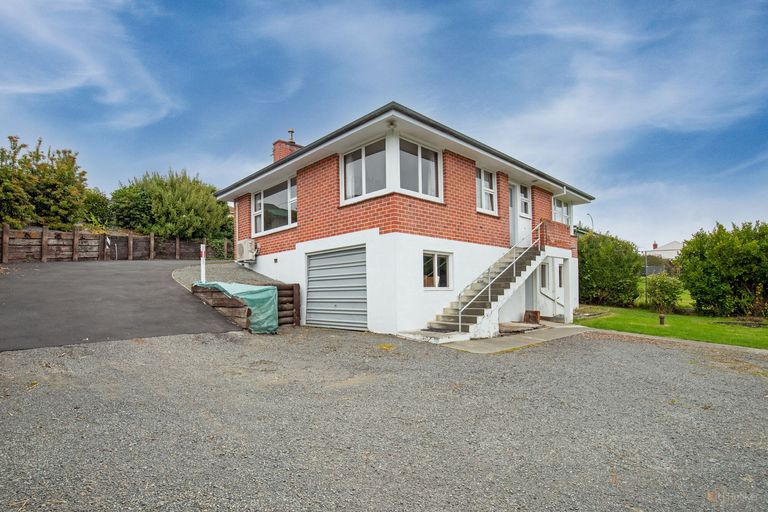 Photo of property in 3 Clifton Terrace, West End, Timaru, 7910