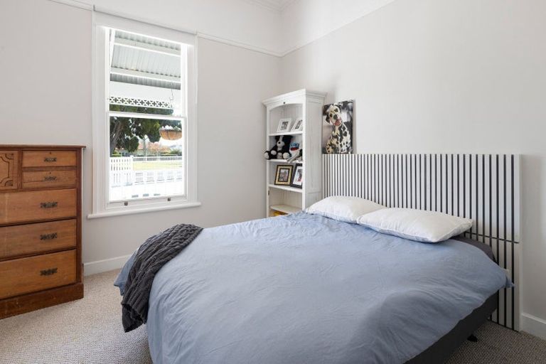 Photo of property in 114 Victoria Street, Cambridge, 3434