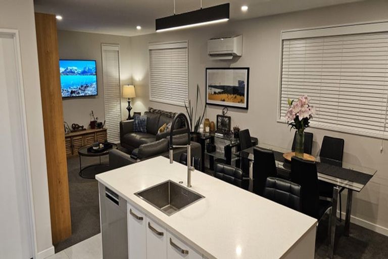 Photo of property in 10 Upham Lane, Rolleston, 7615