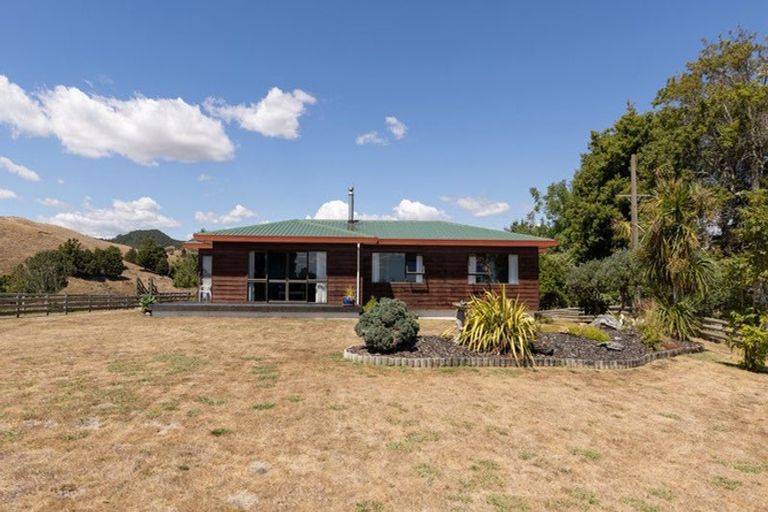 Photo of property in 222 Rayner Road, Huntly, 3700