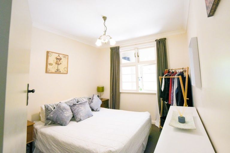 Photo of property in 11-19 Wellington Street, Picton, 7220