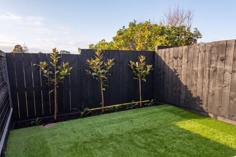 Photo of property in 5/9 Utting Street, Birkdale, Auckland, 0626