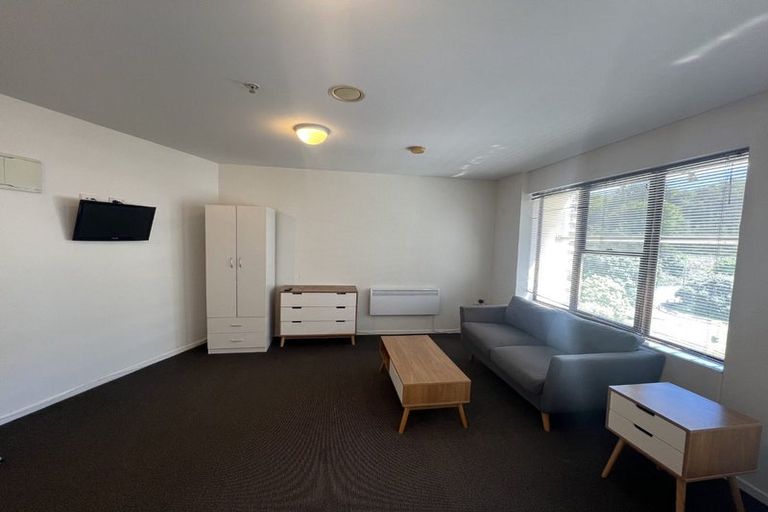 Photo of property in Orange Apartments/victoria Centr, 902/169 The Terrace, Wellington Central, Wellington, 6011