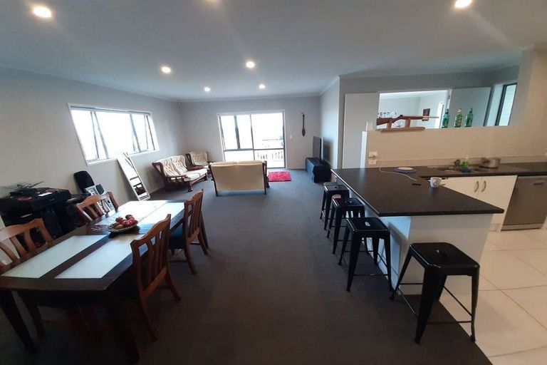 Photo of property in 10 Tokerau Crescent, Pukekohe, 2120