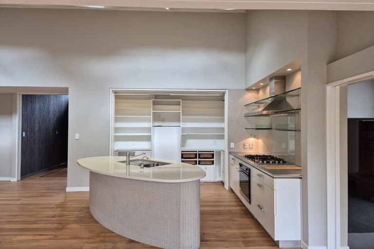 Photo of property in 1 The Knoll, Greenhithe, Auckland, 0632