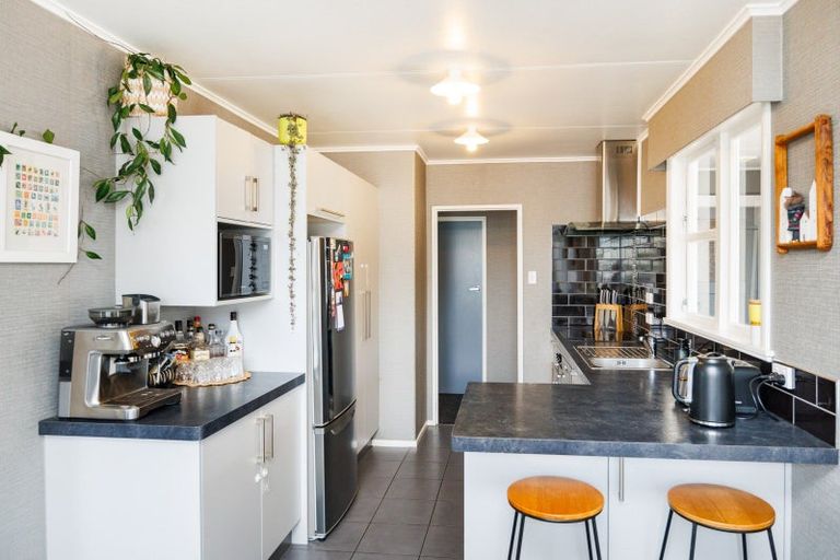 Photo of property in 30 Anakiwa Street, Kelvin Grove, Palmerston North, 4414