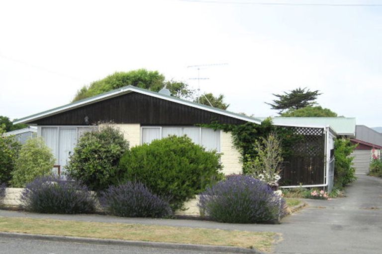 Photo of property in 27 Sandra Street, South New Brighton, Christchurch, 8062