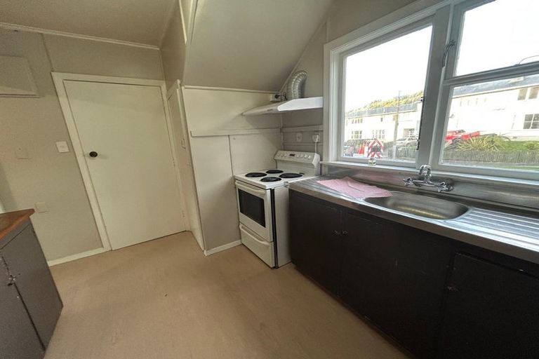 Photo of property in 67 Tremewan Street, Tawa, Wellington, 5028