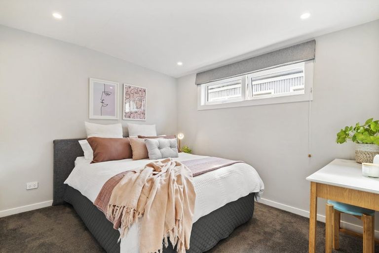 Photo of property in 64 Park Hill Road, Birkenhead, Auckland, 0626