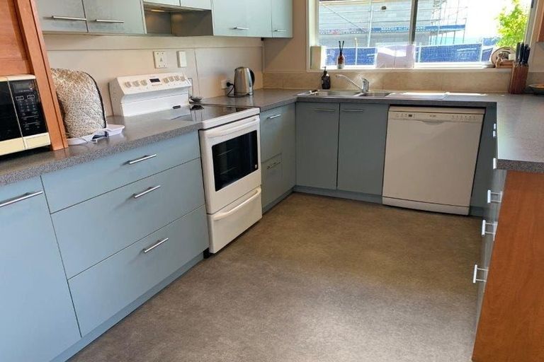 Photo of property in 90-94 Tenby Street, Wanaka, 9305