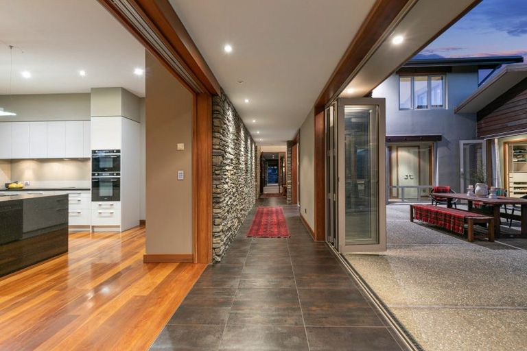 Photo of property in 19 Ridgecrest, Wanaka, 9305