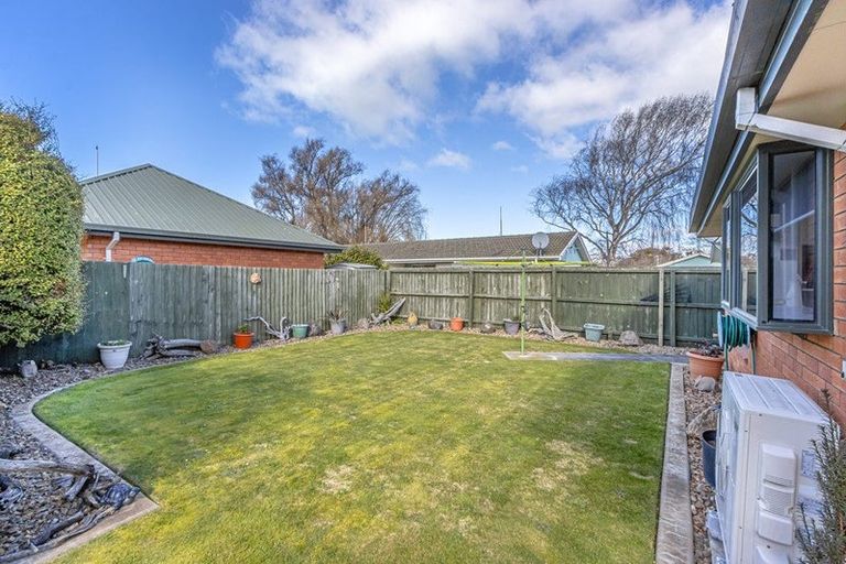 Photo of property in 38 Castletown Place, New Brighton, Christchurch, 8083