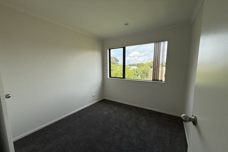 Photo of property in 54a7a Powrie Street, Glenfield, Auckland, 0629