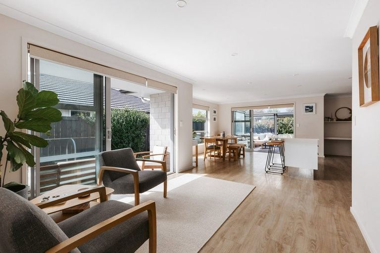 Photo of property in 6 Lakeside Terrace, Omokoroa, 3114