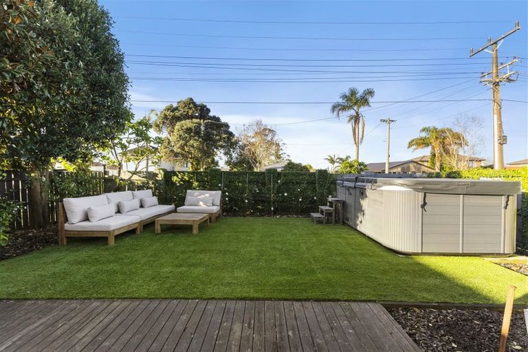 Photo of property in 52a Hatton Road, Orewa, 0931