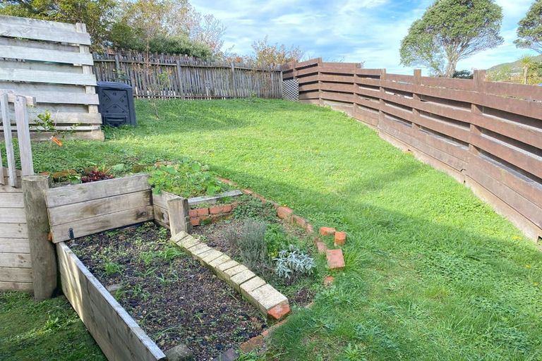 Photo of property in 47a Percy Dyett Drive, Karori, Wellington, 6012