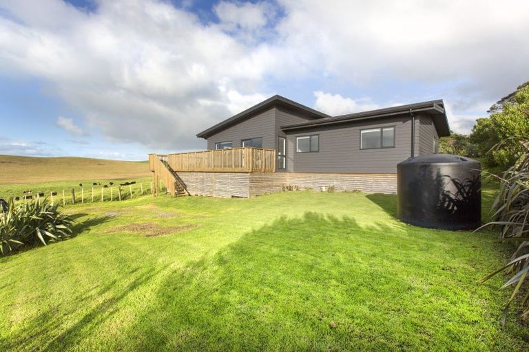 Photo of property in 4 Gillespie Drive, Baylys Beach, Dargaville, 0377