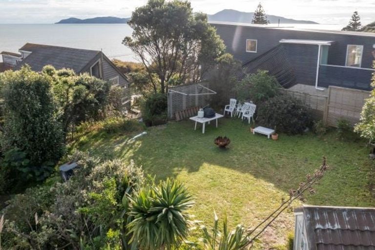Photo of property in 17 The Esplanade, Raumati South, Paraparaumu, 5032