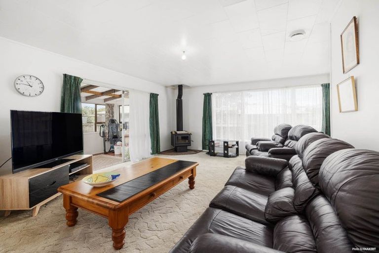 Photo of property in 8a Howden Street, Waiuku, 2123