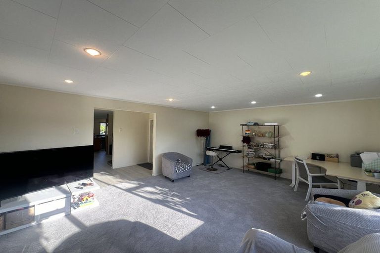 Photo of property in 92 Rahui Road, Otaki, 5512