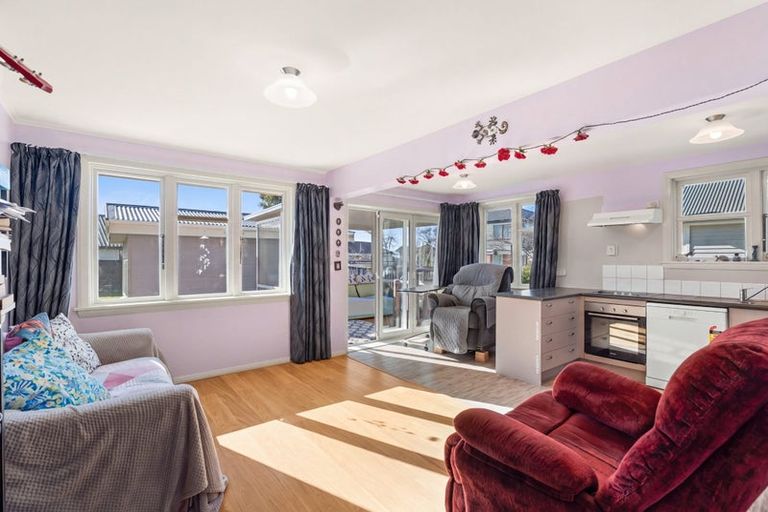 Photo of property in 20 Truman Road, Bryndwr, Christchurch, 8053