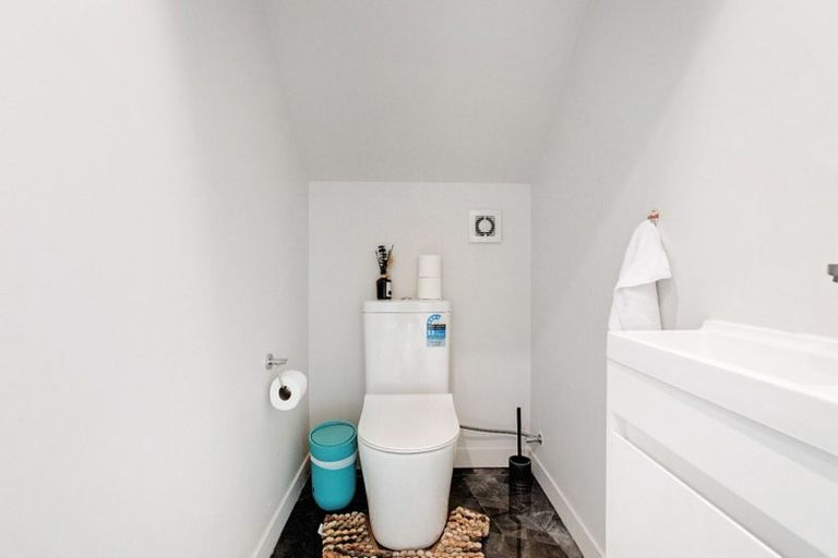 Photo of property in 20 Thomas Rielly Avenue, Hobsonville, Auckland, 0616