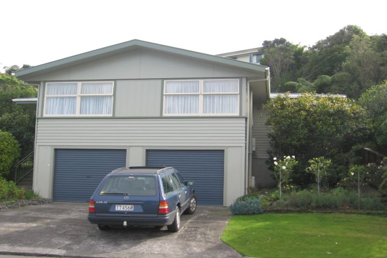 Photo of property in 8 Branscombe Street, Johnsonville, Wellington, 6037