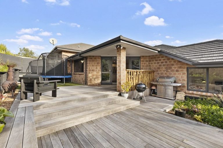 Photo of property in 28 The Close, Greenhithe, Auckland, 0632