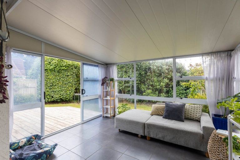 Photo of property in 10 Wallath Road, Westown, New Plymouth, 4310