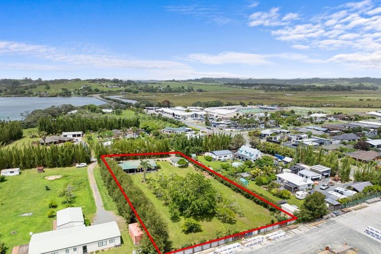 Photo of property in 15 Insley Street, Mangawhai, 0505