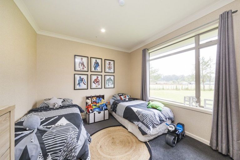 Photo of property in 865 Reid Line East, Bunnythorpe, Palmerston North, 4481