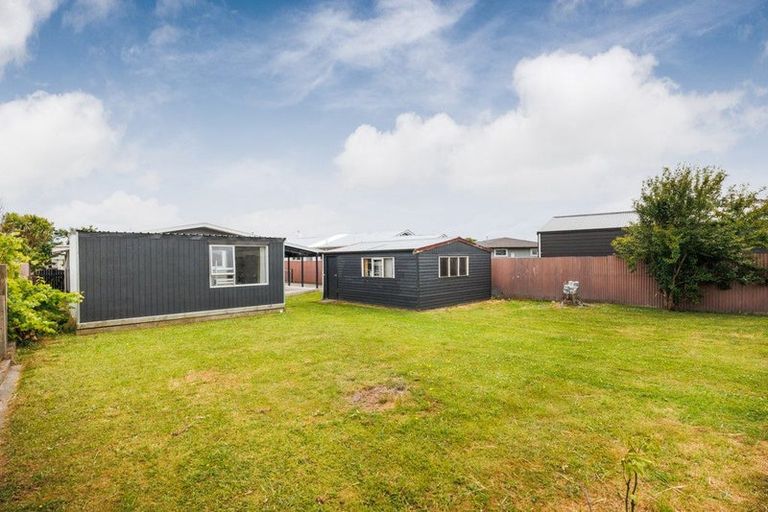 Photo of property in 73 Lockhart Avenue, Milson, Palmerston North, 4414