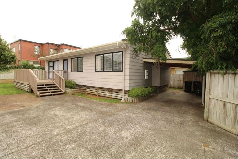 Photo of property in 7a Newcastle Terrace, Mount Albert, Auckland, 1025